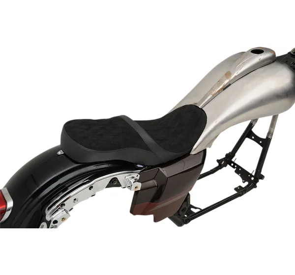 DRAG SPECIALTIES SEATS Sitzbänke - Einbaubeispiel