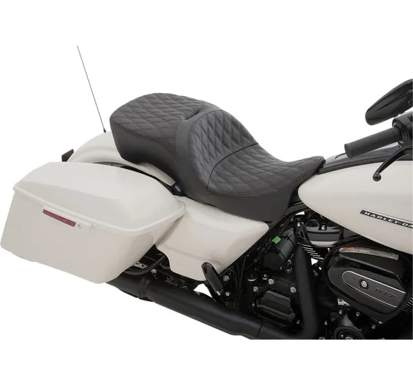 DRAG SPECIALTIES SEATS Sitzbänke - Einbaubeispiel