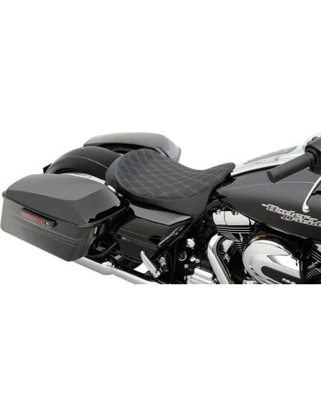 DRAG SPECIALTIES SEATS Sitzbänke - Einbaubeispiel