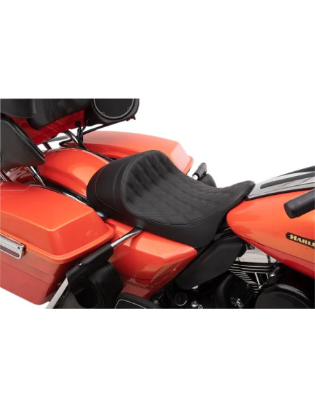 DRAG SPECIALTIES SEATS Sitzbänke - Einbaubeispiel