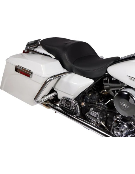 DRAG SPECIALTIES SEATS Sitzbänke - Einbaubeispiel
